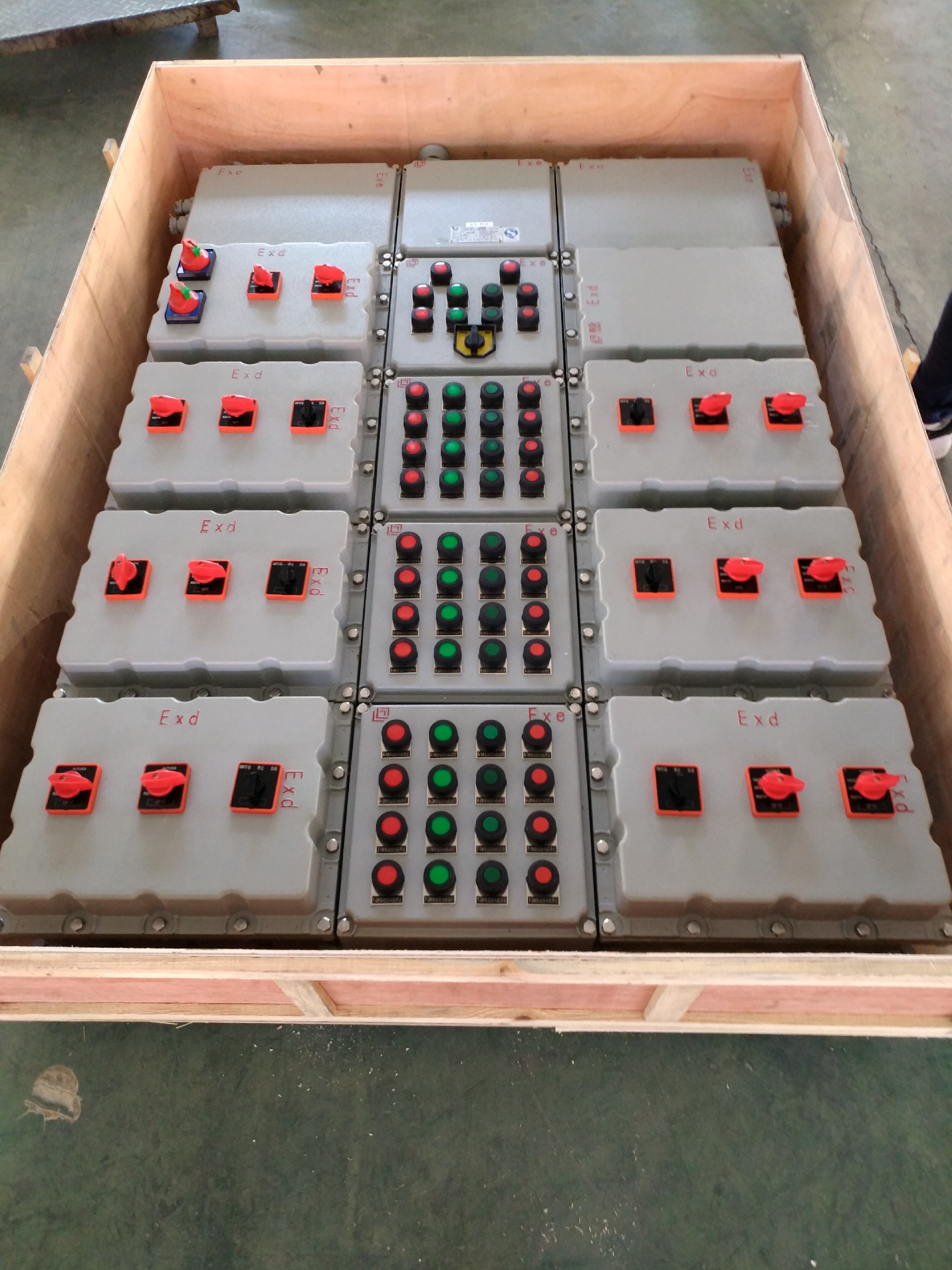 防爆配電箱、防爆接線盒安裝與維修 防爆配電箱、防爆接線盒安裝與維修